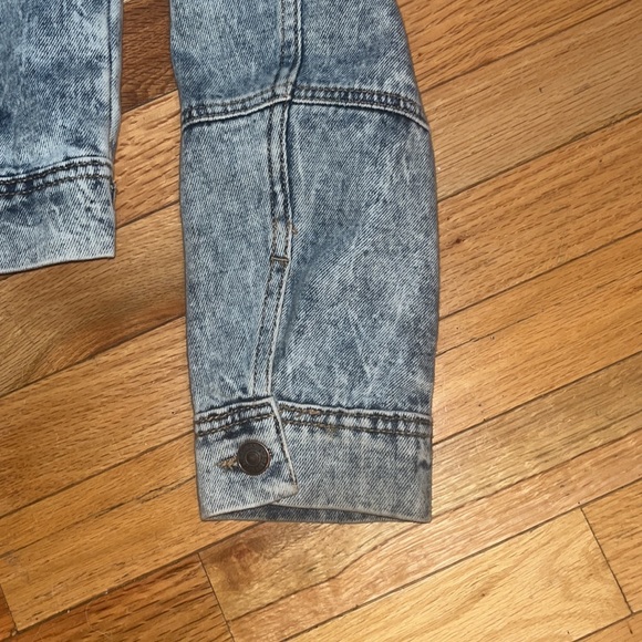 NWOT Free People Stonewashed denim jacket. Women’s Medium. PRICE FIRM - Picture 4 of 12